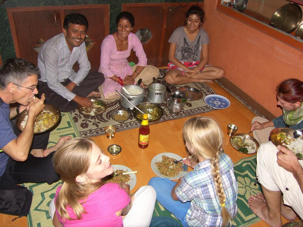 Rupa View Guest House Pokhara Zewnętrze zdjęcie